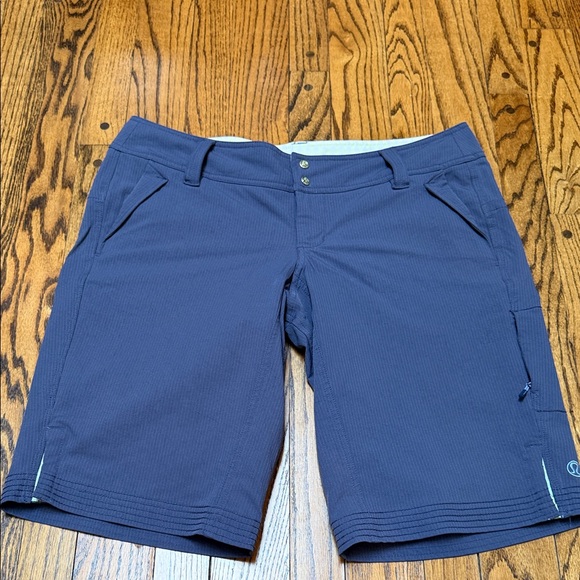 lululemon athletica Pants - Lululemon sz 12 Longer Shorts Hiking Golfing Bermuda Walking purple and mint